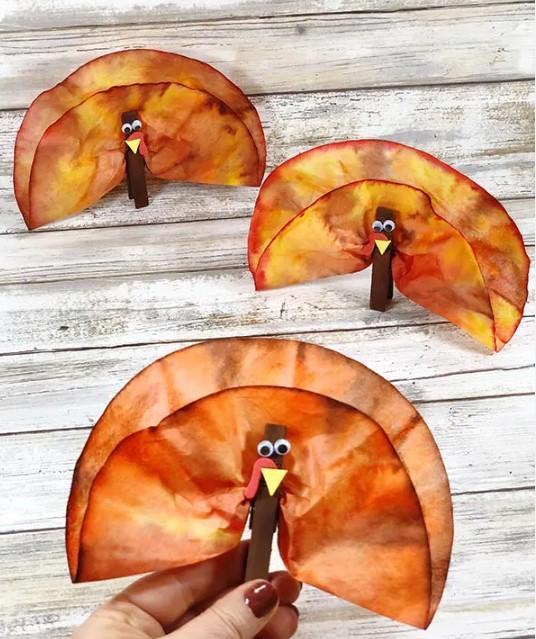 Turkeys made from coffee filters and clothespins